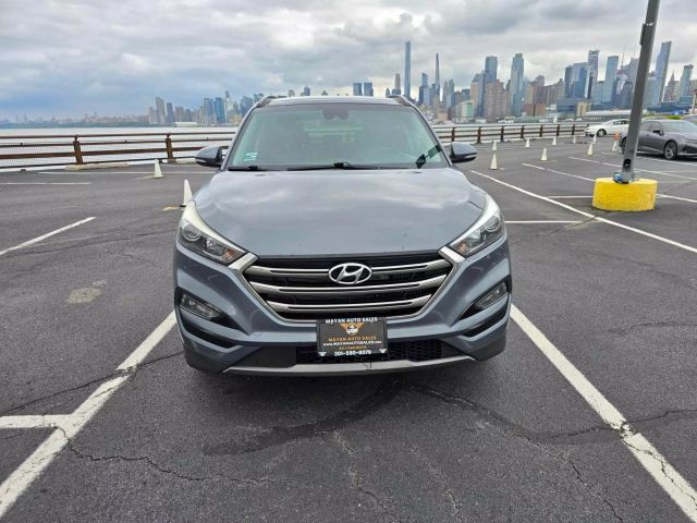 2016 Hyundai Tucson Limited Sport Utility 4d - Image 2