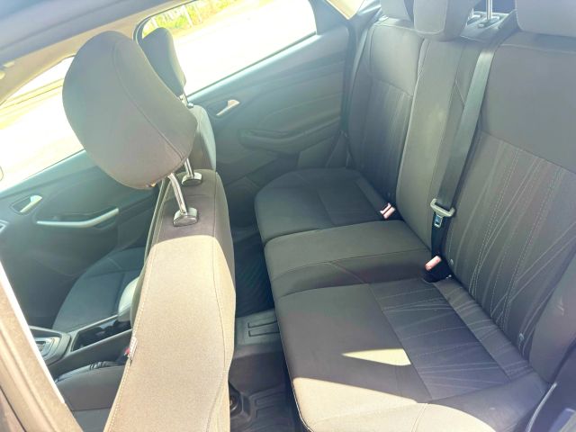 2015 Ford Focus - Image 18