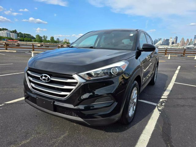 2018 Hyundai Tucson Se Sport Utility 4d - Image 4