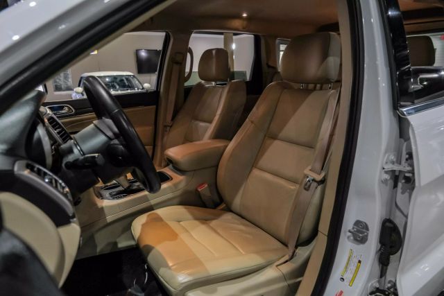 2018 Jeep Grand Cherokee Limited Sport Utility 4d - Image 4