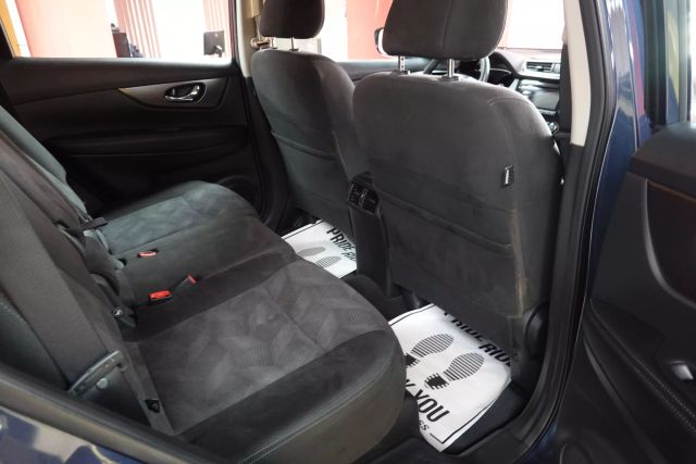 2015 Nissan Rogue - Image 14