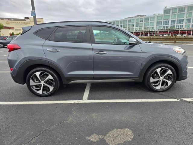 2016 Hyundai Tucson Limited Sport Utility 4d - Image 8