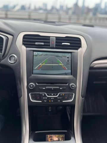 2018 Ford Fusion Se Hybrid Sedan 4d - Image 24