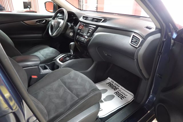 2015 Nissan Rogue - Image 12