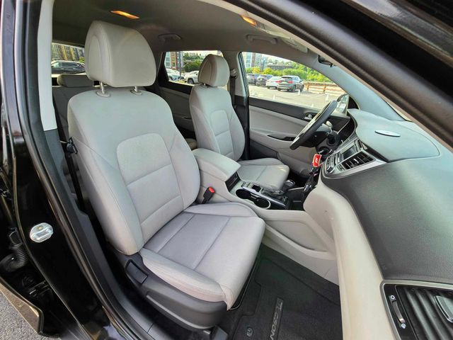 2018 Hyundai Tucson Se Sport Utility 4d - Image 14