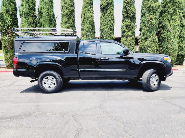 2019 Toyota Tacoma Access Cab - Image 4