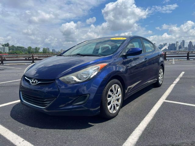 2013 Hyundai Elantra Gls Sedan 4d - Image 2