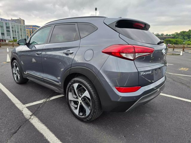 2016 Hyundai Tucson Limited Sport Utility 4d - Image 5