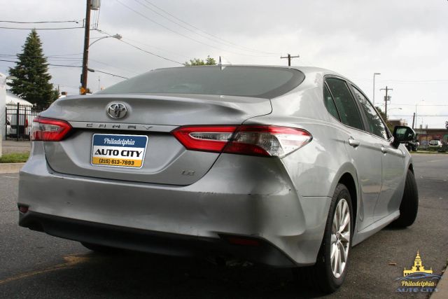 2019 Toyota Camry - Image 9