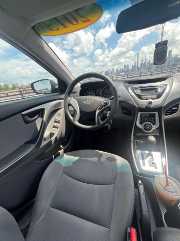 2013 Hyundai Elantra Gls Sedan 4d - Image 17