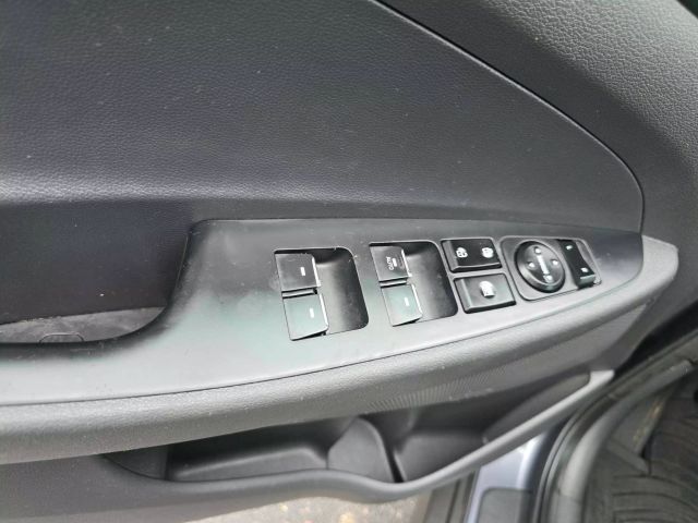 2016 Hyundai Tucson Limited Sport Utility 4d - Image 38