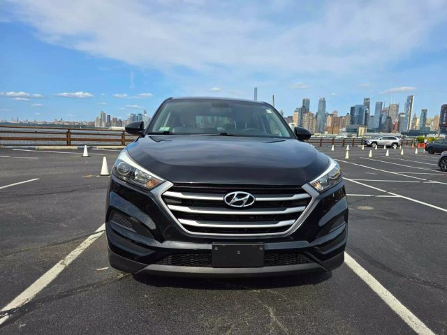 2018 Hyundai Tucson Se Sport Utility 4d - Image 6