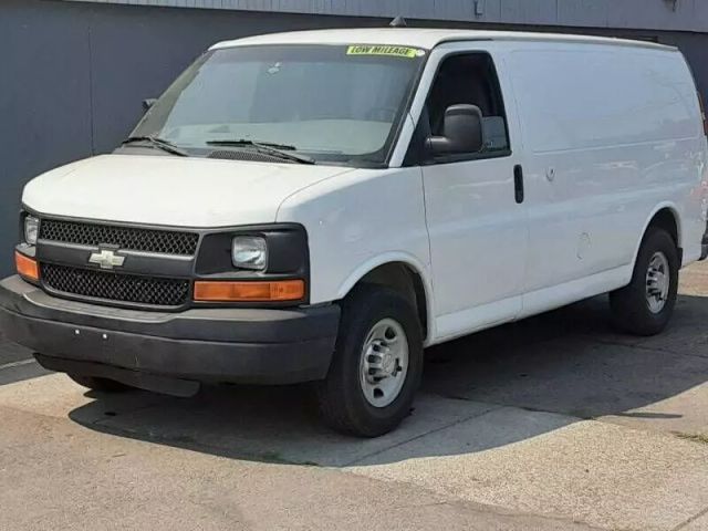 2012 Chevrolet Express 2500 Cargo - Image 3