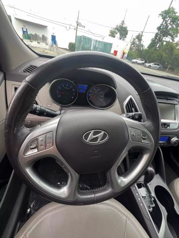 2011 Hyundai Tucson Limited Sport Utility 4d - Image 18