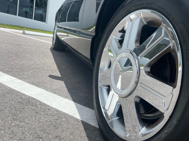 2005 Ford Thunderbird - Image 5