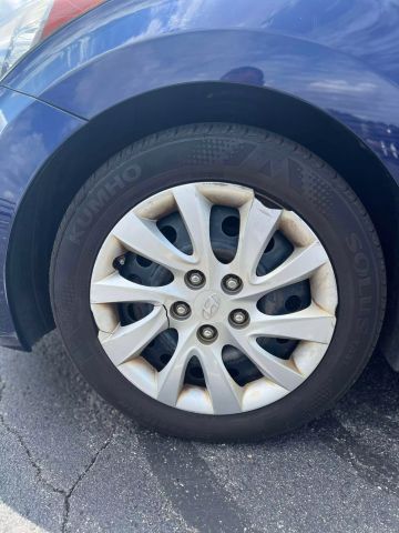 2013 Hyundai Elantra Gls Sedan 4d - Image 31