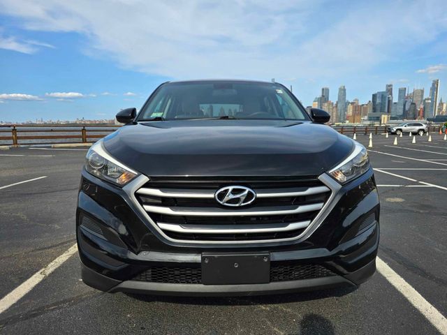 2018 Hyundai Tucson Se Sport Utility 4d - Image 5