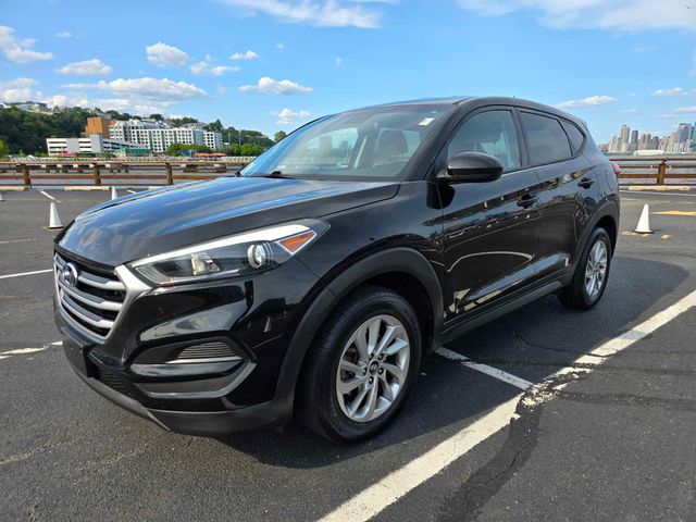 2018 Hyundai Tucson Se Sport Utility 4d - Image 3