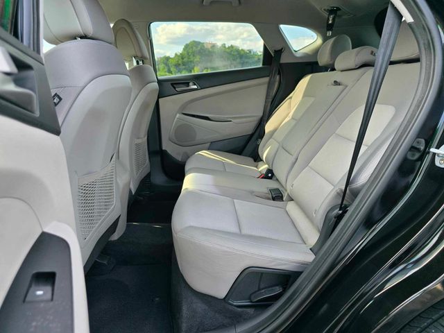 2018 Hyundai Tucson Se Sport Utility 4d - Image 18