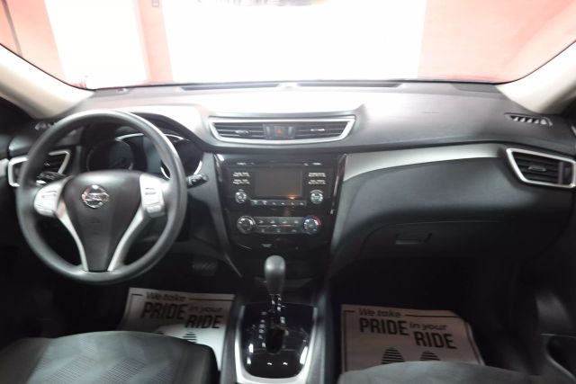 2015 Nissan Rogue - Image 17