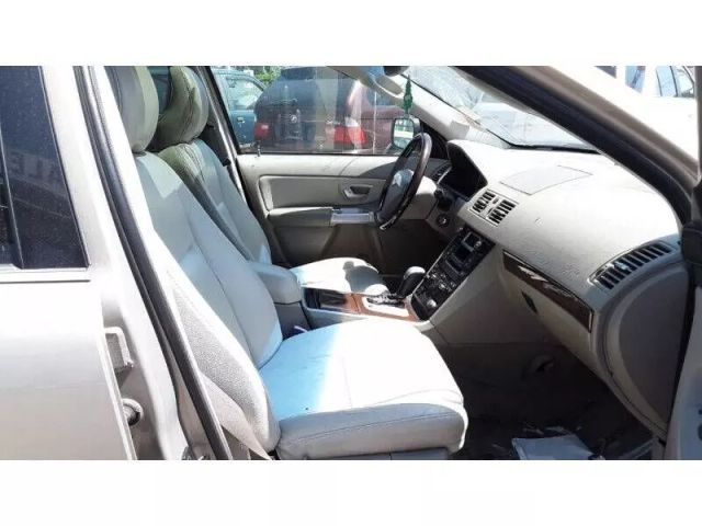 2004 Volvo Xc90 - Image 10