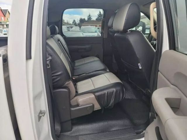 2008 Chevrolet Silverado 2500 Hd Crew Cab - Image 9