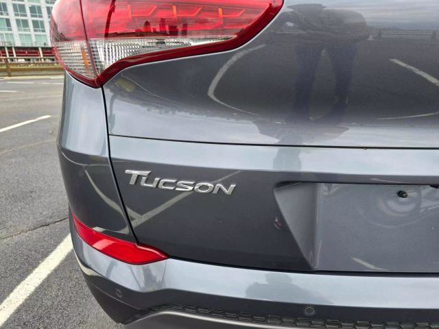 2016 Hyundai Tucson Limited Sport Utility 4d - Image 28