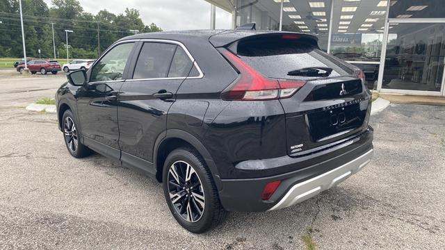 2024 Mitsubishi Eclipse Cross SE photo 3