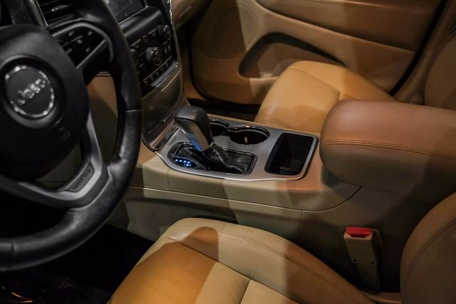 2018 Jeep Grand Cherokee Limited Sport Utility 4d - Image 25