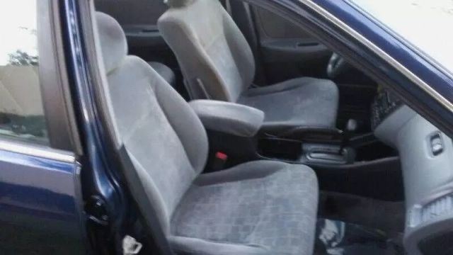 2001 Honda Accord - Image 11