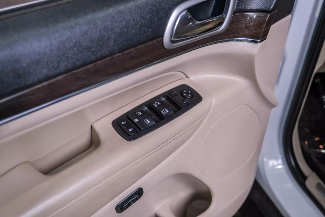 2018 Jeep Grand Cherokee Limited Sport Utility 4d - Image 39