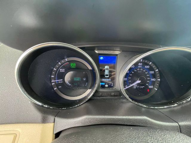 2015 Hyundai Sonata Hybrid Sedan 4d - Image 19