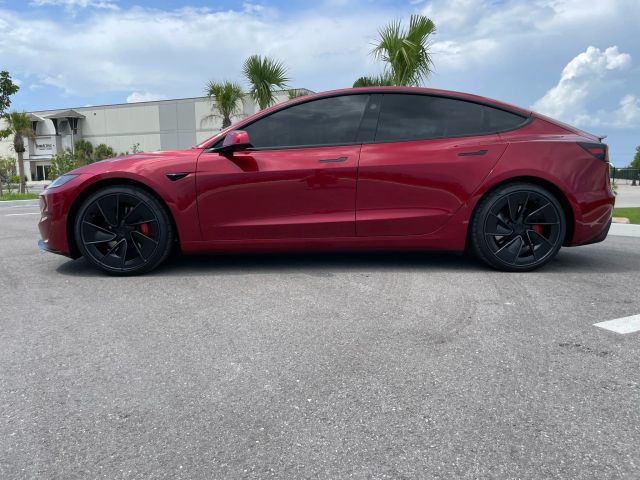 2024 Tesla Model 3 - Image 30