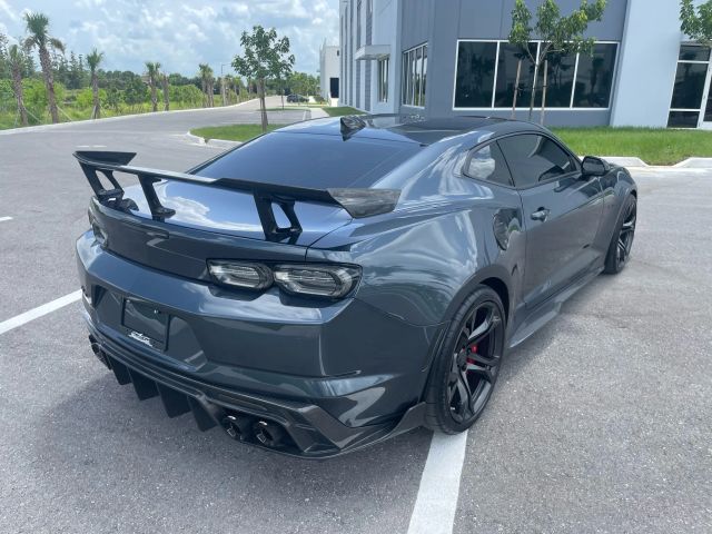 2023 Chevrolet Camaro - Image 17
