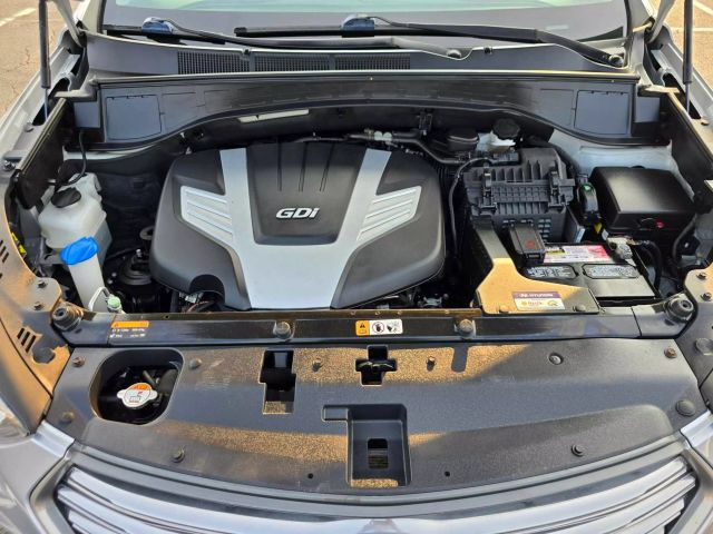 2017 Hyundai Santa Fe Se Ultimate Sport Utility 4d - Image 44