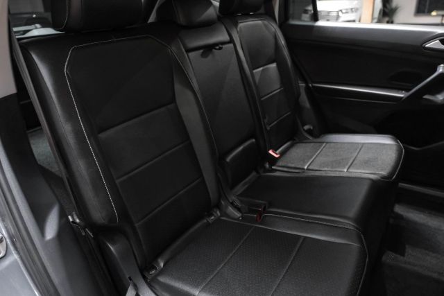 2021 Volkswagen Tiguan Se 4motion Sport Utility 4d - Image 37