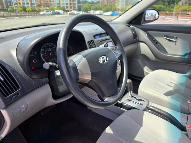 2010 Hyundai Elantra Gls Sedan 4d - Image 17