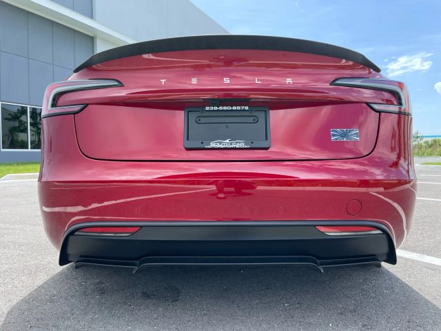 2024 Tesla Model 3 - Image 19