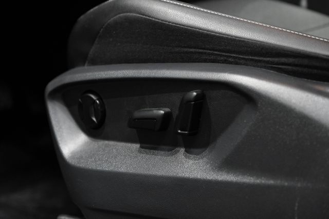 2021 Volkswagen Tiguan Se 4motion Sport Utility 4d - Image 35