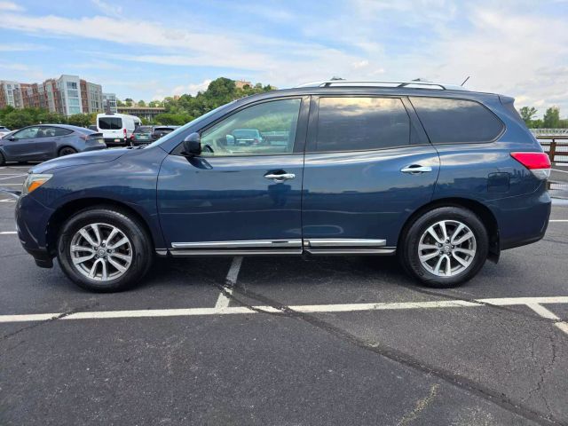 2013 Nissan Pathfinder Sl Sport Utility 4d - Image 7