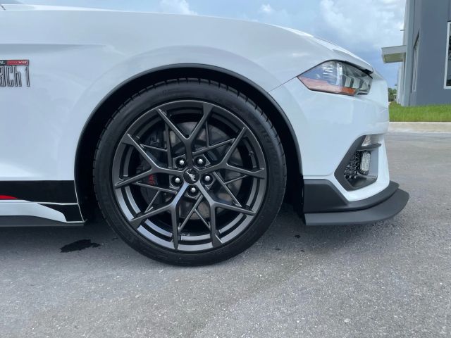 2021 Ford Mustang - Image 9