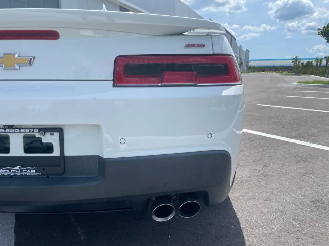 2015 Chevrolet Camaro - Image 22