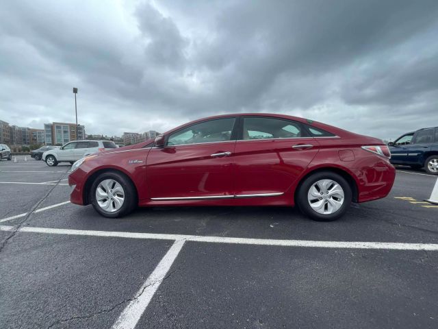 2015 Hyundai Sonata Hybrid Sedan 4d - Image 10
