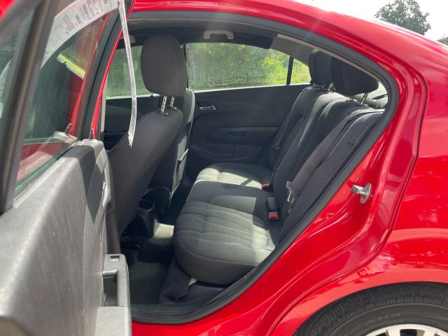 2017 Chevrolet Sonic - Image 11
