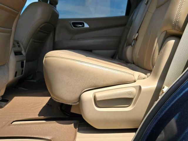 2013 Nissan Pathfinder Sl Sport Utility 4d - Image 38