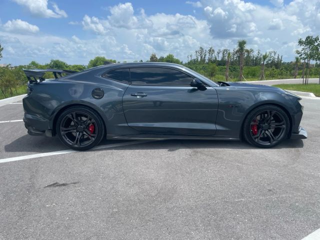 2023 Chevrolet Camaro - Image 7