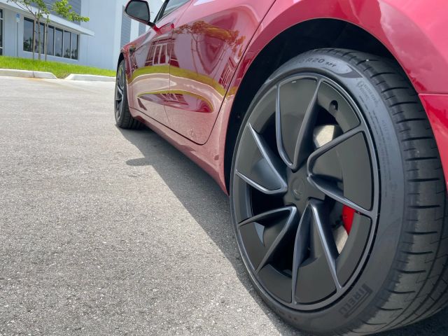 2024 Tesla Model 3 - Image 29