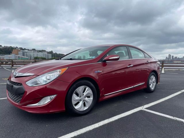 2015 Hyundai Sonata Hybrid Sedan 4d - Image 5