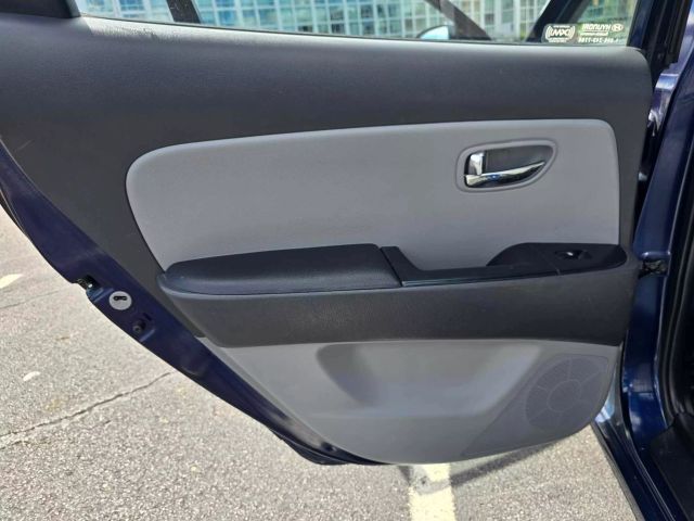 2010 Hyundai Elantra Gls Sedan 4d - Image 25