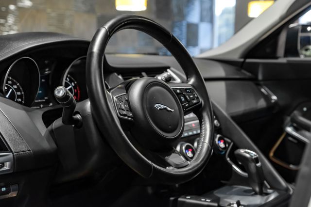 2018 Jaguar E-pace P250 S Sport Utility 4d - Image 18